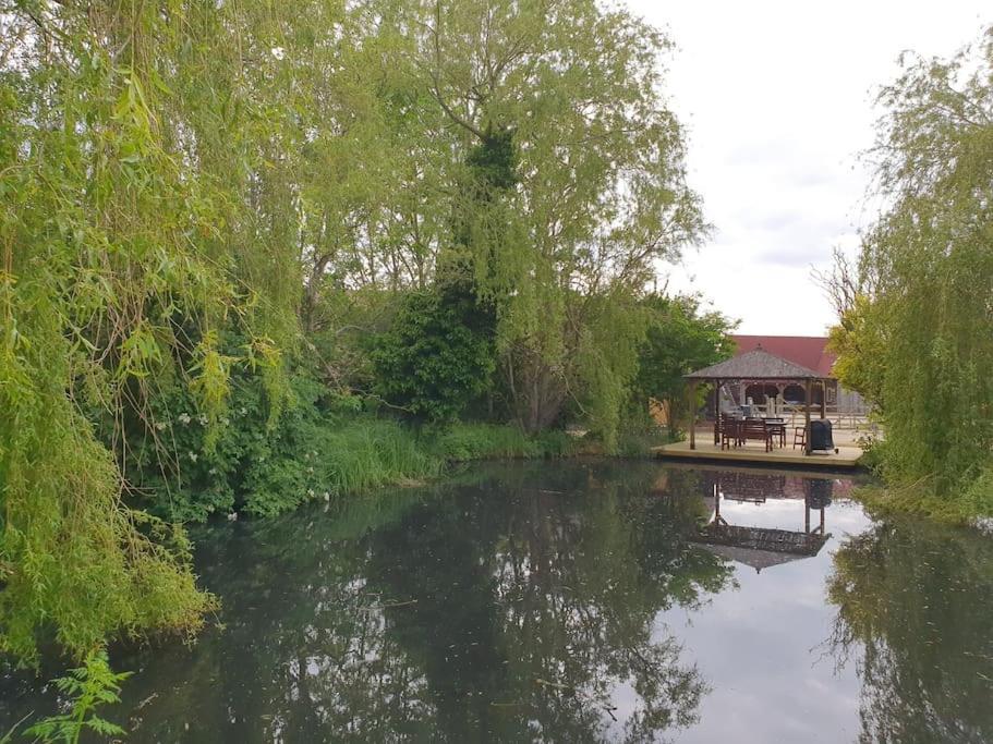 Villa Pondside Barn Long Wittenham Esterno foto